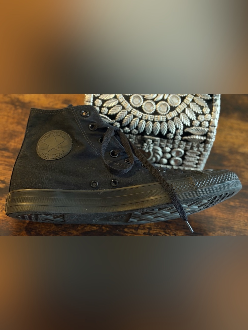 Converse Chuck Taylor All Star Hi Triple Black Unisex
Women 12/ Men 10 - Picture 9 of 10